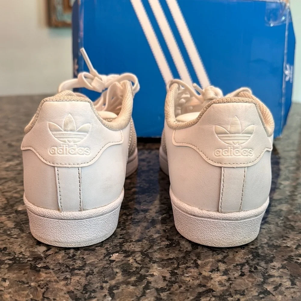 Adidas superstar foundation Classic White Leather Sneakers 6.5Y - Picture 10 of 10